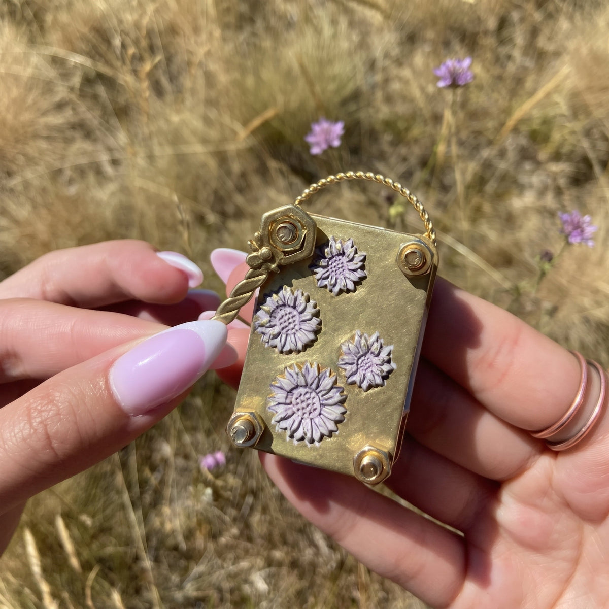 🌸 Micro Flower Press — Pocket-Sized Flower Press for Petals & Keepsakes