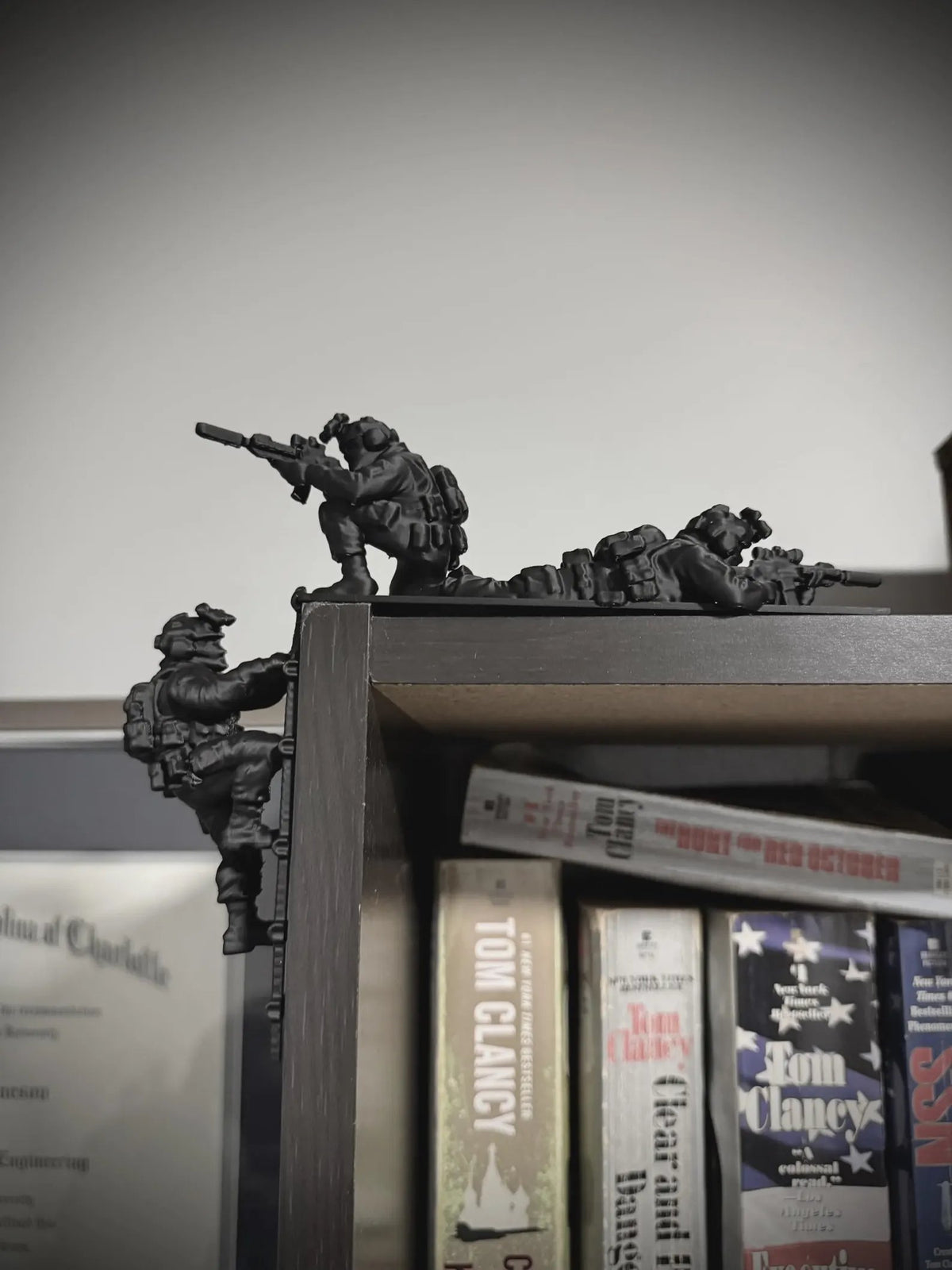 🪖Special Ops Desk Squad – Climbing Military Figurines