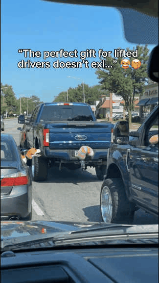 Furry truck tail moving on a pickup